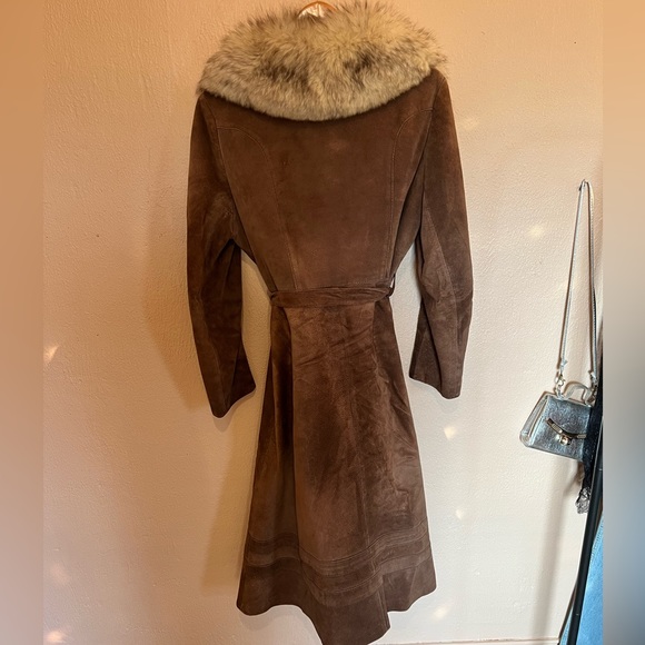 Gorgeous Vintage Brown Suede and Fur Coat 🤎 - Picture 2 of 7